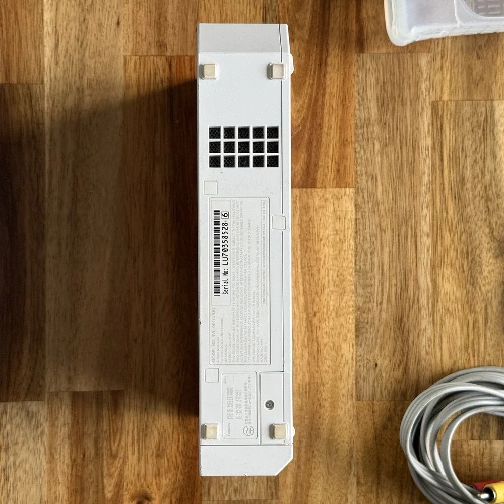 Nintendo Wii RVL-001 2006 White‎ Console Bundle W/ Zumba Fitness WORKING TESTED